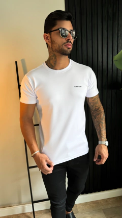 CAMISETA CALVIN KLEIN BASIC NEW - BRANCA - comprar online