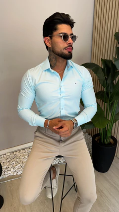 CAMISA SOCIAL ARAMIS - AZUL CLARO - EleganceOutlet
