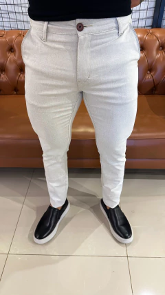 CALÇA ALFAIATARIA CALVIN KLEIN ACETINADA - AREIA na internet