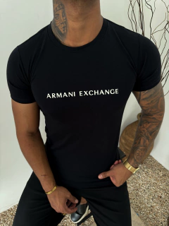 CAMISETA ARMANI EXCHANGE - PRETA - EleganceOutlet