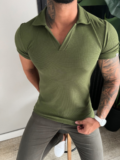 GOLA POLO TEXTURIZADA PREMIUM - VERDE MILITAR - comprar online