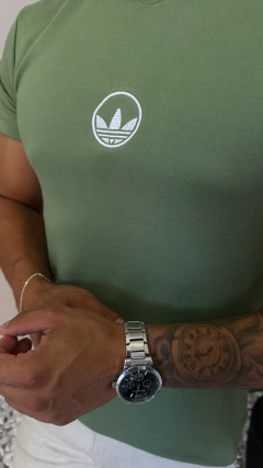 CAMISETA ADIDAS ORIGINALS - VERDE na internet