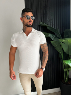 GOLA POLO TEXTURIZADA PREMIUM - BRANCA na internet