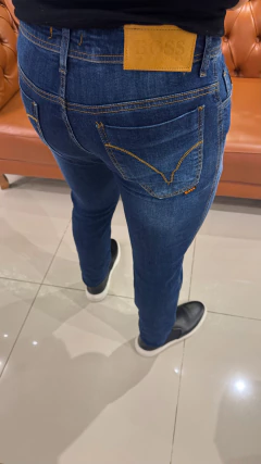 CALÇA JEANS BOSS - AZUL ESCURO - loja online