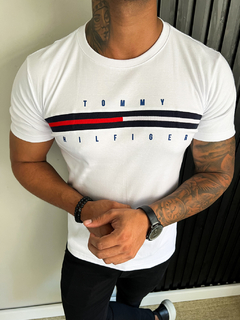 CAMISETA TOMMY HILFIGER NEW - BRANCA - EleganceOutlet