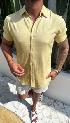 CAMISA MANGA CURTA LINHO A I X - AMARELO na internet