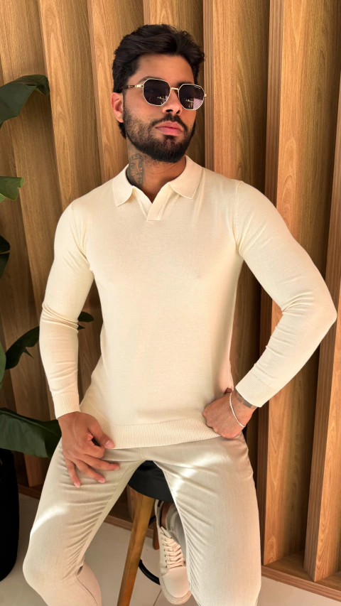 SUETER GOLA EM V PREMIUM - NUDE - comprar online