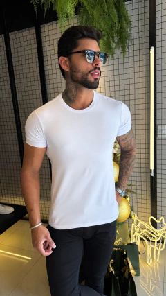 CAMISETA BASIC ALGODÃO EGÍPCIO - BRANCO