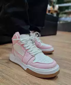 Zapatilla Jordan Botita Nena Rosa en internet