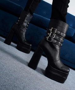 Bota Corta Con Plataforma Toxi Rock en internet