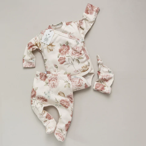 Eugenia | Ajuar 3 piezas estampado con Body cruzado ML - comprar online