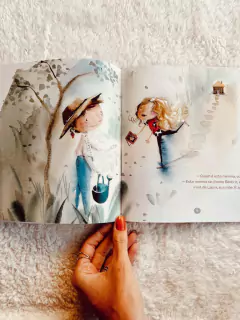 Livro - Na beira do mar, o amor disse "oi" - Lu Simão Arte Emoção e Memória Lltda