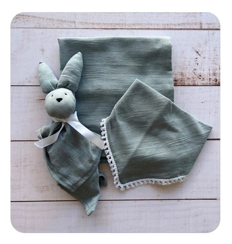 Set De Gasa Muselina 3 Piezas + Caja Regalo - Manta + Bandana + Trapito de Apego