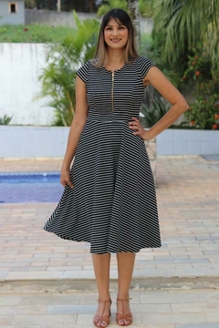 Midi Scuba Crepe com Zíper Frontal Dourado - MSZ