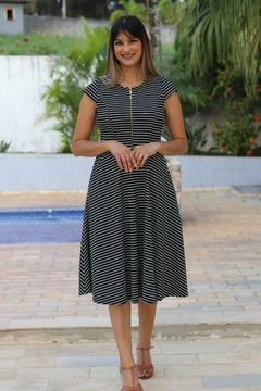 Midi Scuba Crepe com Zíper Frontal Dourado - MSZ - comprar online