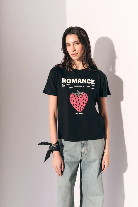 REMERA ESTAMPA FRUTILLA (I35918)
