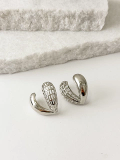 Brinco earhook organic- folheado na internet
