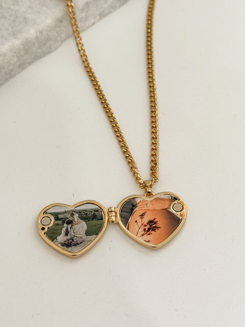 Colar Relicário Love Bordado - Banhado a ouro - comprar online