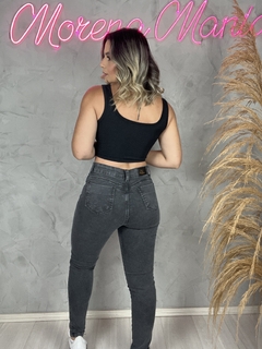Calça SKinny na internet