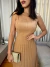 Vestido Plissado com Capa na internet