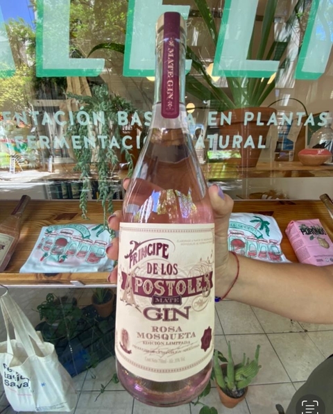 Gin Apostoles rosa mosqueta