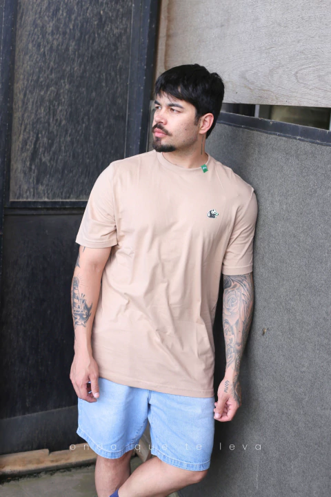 CAMISETA LRG FEED THE ANIMALS