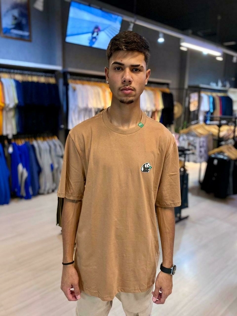 CAMISETA LRG FEED THE ANIMALS