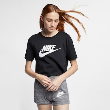 CAMISETA NIKE CROPPED ESSENTIAL FUTURA
