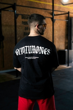 REMERA OVERSIZE GÓTICA BLACK - comprar online