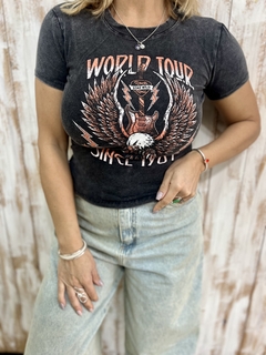 Remera World Tour