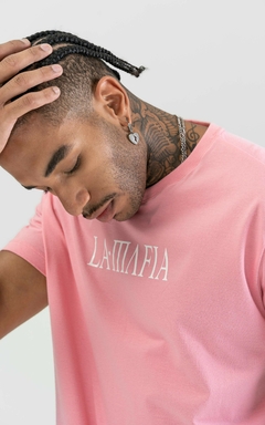 CAMISETA ROSA LA•MAFIA BASICA - PSY Multimarcas