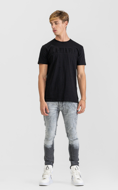 CAMISETA BASICA LAMAFIA PORSUIT - comprar online
