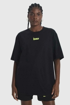 CAMISETA BAW REGULAR SELFIE PRETA na internet