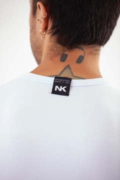 Camiseta Nakyk Niemeyer Gold Branco