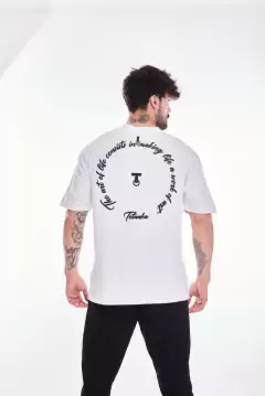 CAMISETA BRANCA OVERSIZED TOTANKA - comprar online