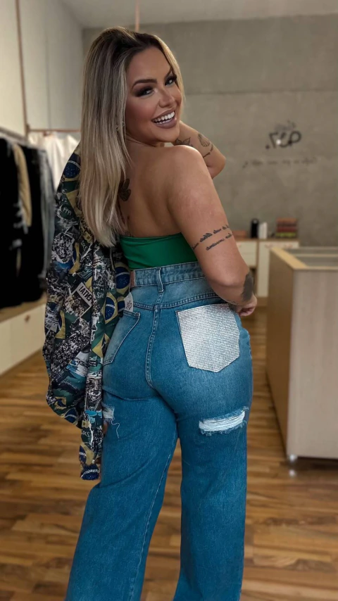 CALÇA WIDE LEG JEANS COM STRASS