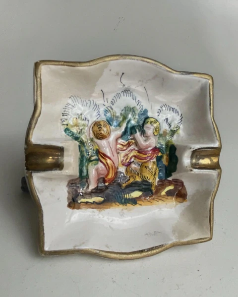 2320 CINZEIRO VINTAGE DE PORCELANA ITALIANA CAPODIMONTE