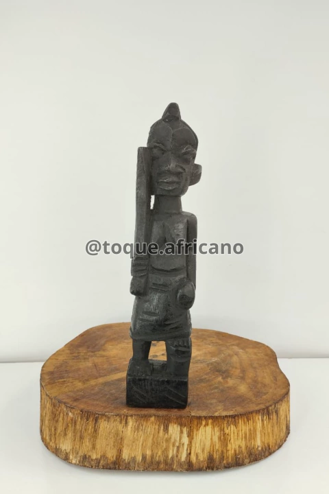 Escultura de Oya (Iansã) - 25,1 cm - comprar online