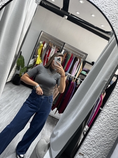 Remera polera con mangas