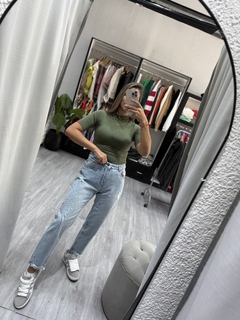 Pantalón MOM rotura