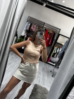Musculosa modal en internet