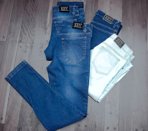Jeans Elastizados Rectos