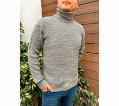 Sweater de lana gris