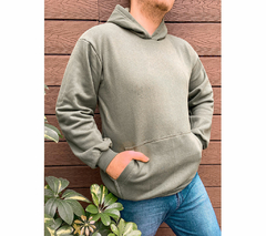 Buzo hoodie verde militar en internet