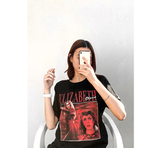 Remera de Elizabeth Olsen en internet