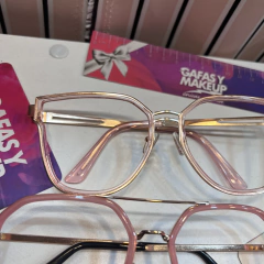 Pink fans 2 - Gafas y Makeup