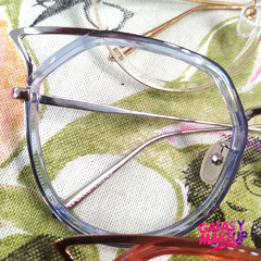 Arcangel - Gafas y Makeup