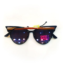 Bat Black - Gafas y Makeup