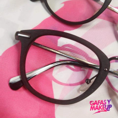 Eminent - Gafas y Makeup