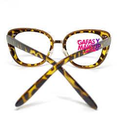 Everyday - Gafas y Makeup